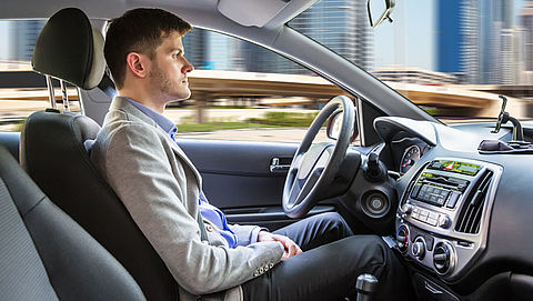 'Zelfrijdende auto's niet veilig in stad'