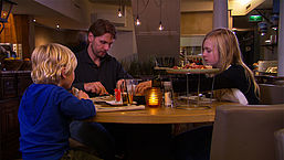 Douche: Restaurant MEDS