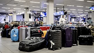 Koffer kwijt door Schipholchaos? Al honderden claims ingediend