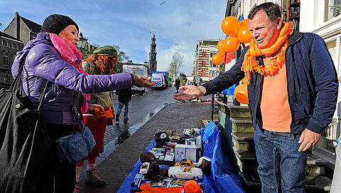 Geld verdienen op de vrijmarkt: 15 tips voor Koningsdag