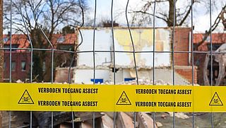 Maandag in Radar: Schadeclaim voor internetfoto | Asbest verwijderen