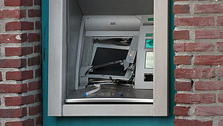 ABN AMRO sluit helft geldautomaten vanwege plofkraken