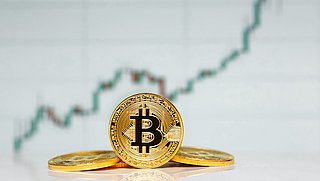 Bitcoin breekt opnieuw record en is 50.000 dollar waard