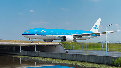 KLM verplicht dragen van gezichtsbescherming tijdens vluchten