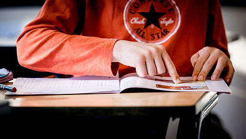 Amsterdamse school lekt persoonlijke informatie leerlingen