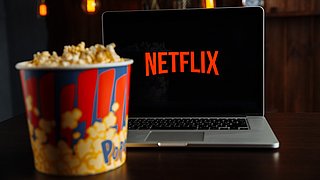 Je Netflix-account is niet zomaar meer te delen: zo werkt het en dit gaat het je kosten