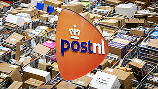 Geen ruimte meer bij PostNL: 'Stuur tot na Sinterklaas geen pakjes retour'
