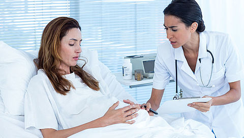 Minder zwangeren halsoverkop naar ziekenhuis