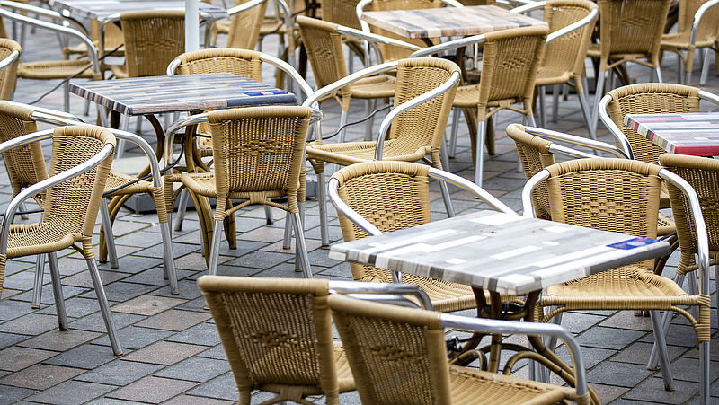 Horeca open, mondkapje in ov: nieuwe maatregelen vandaag van kracht