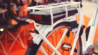 'Fabrikanten moeten consument beter informeren over accu e-bike'