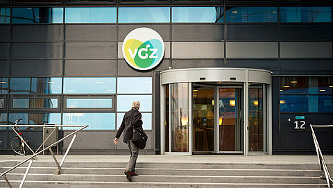 Ook VGZ verhoogt basispremie, zorgpremie Menzis blijft gelijk
