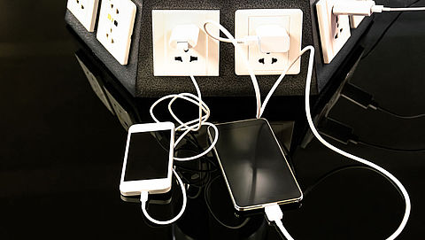 Onderweg je smartphone opladen? Pas op! 
