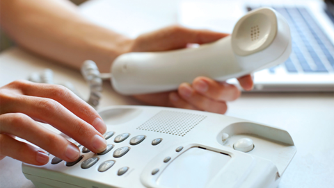 Hoe zet je de voicemail van een vaste telefoon uit?