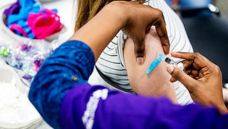 Vaccin meningokokken B niet opgenomen in Rijksvaccinatieprogramma