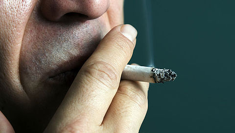 Alleen niet-rokers krijgen in België longmedicijn