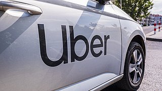 Rechter beslist: Uber moet zijn chauffeurs in dienst nemen