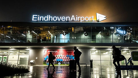 Greenpeace wil meer aandacht voor CO2-reductie in plannen Eindhoven Airport