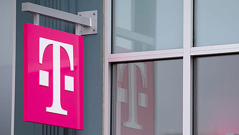 T-Mobile moet 'gratis' mobieltje terugbetalen