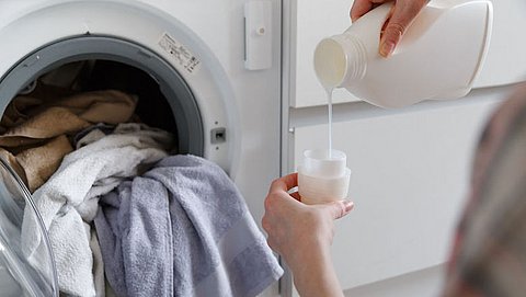 Maak je eigen wasmiddel om geld en plastic te besparen