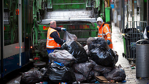 Inwoners steden produceren minste afval