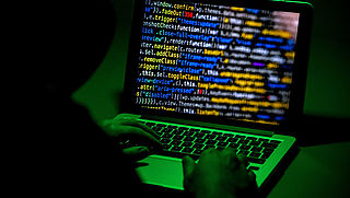 Online oplichter gebruikt normale domeinnamen