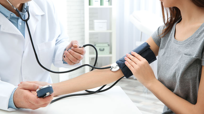 'Meet minimaal een keer per jaar je bloeddruk'