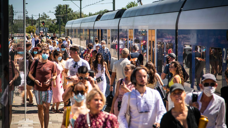 Ov wordt drukker, boa's gaan coronamaatregelen strakker handhaven