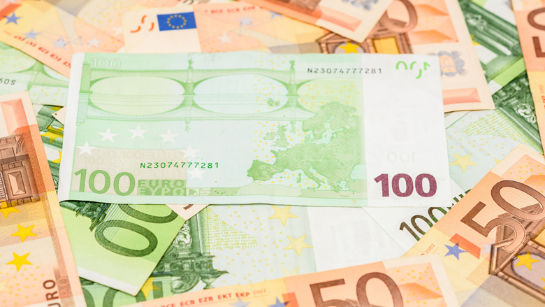 D66: Verlaag belasting met ongeveer 100 euro per maand