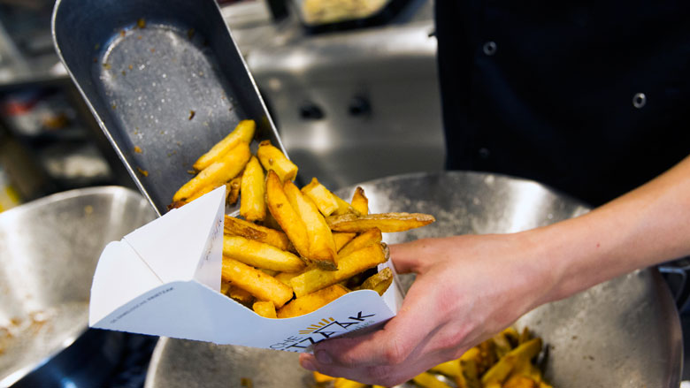 'Dring kankerverwekkende stof terug in patat en brood'