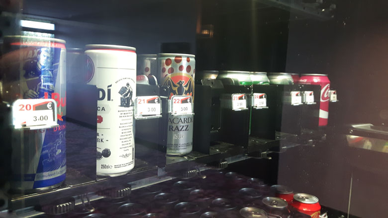 Illegale alcoholverkoop in automaten ontdekt bij grote hotelketen