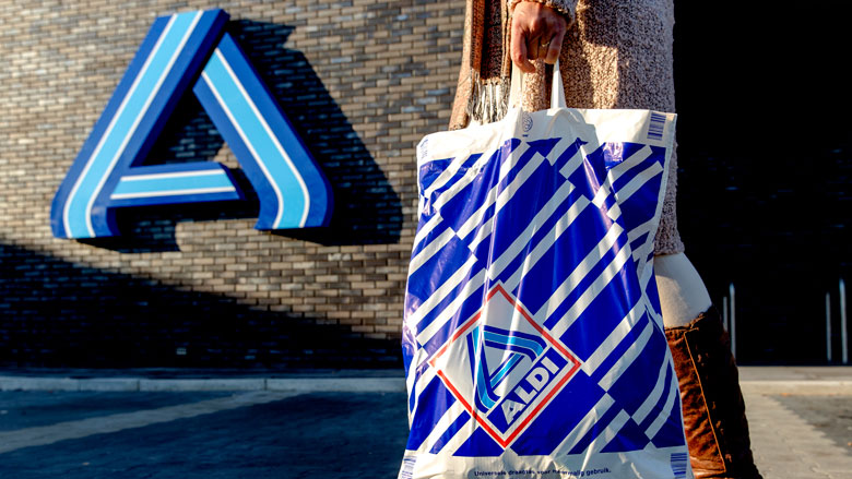 Geen plastic en papieren boodschappentassen meer bij ALDI