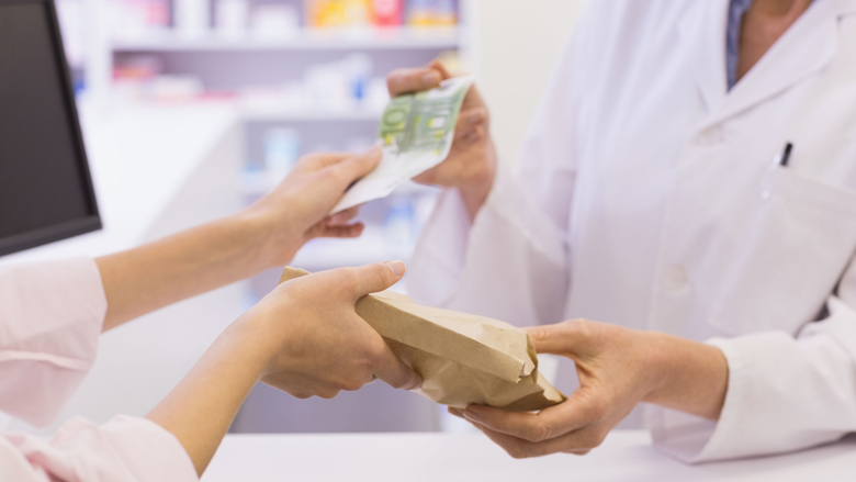 'Forse prijsverhoging medicijnen aanpakken'