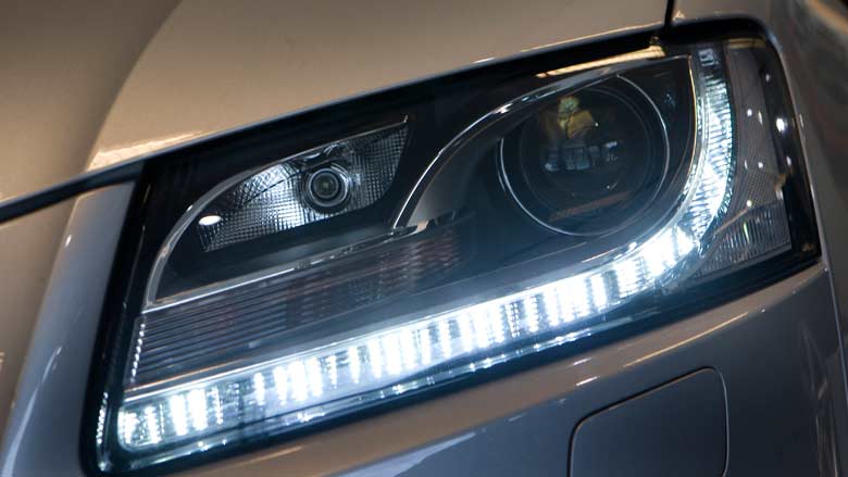 Veel minder auto's met defecte verlichting