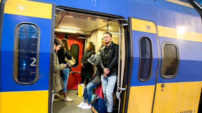 Rover ontvangt veel klachten over nieuwe dienstregeling NS