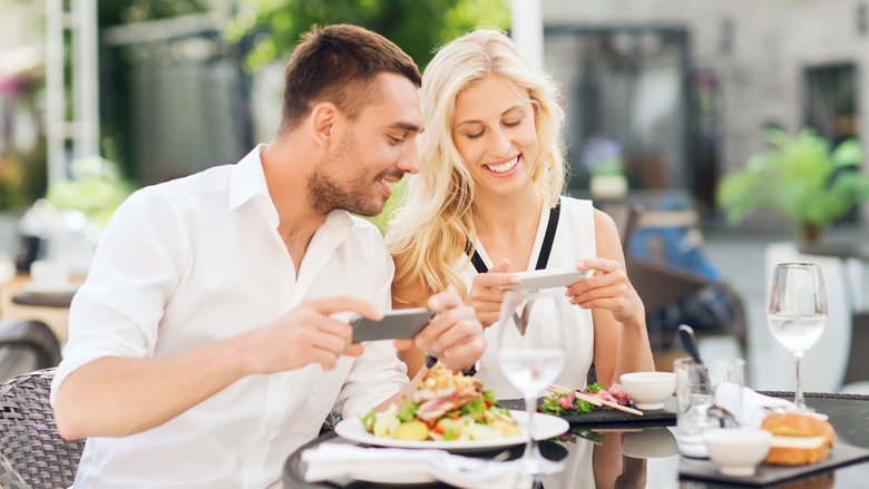 Houd roamingkosten nog één jaartje laag met deze tips