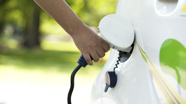 Proef met opladen elektrische auto in daluren