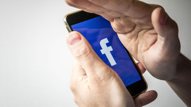 Facebook past regels rondom politieke boodschappen aan