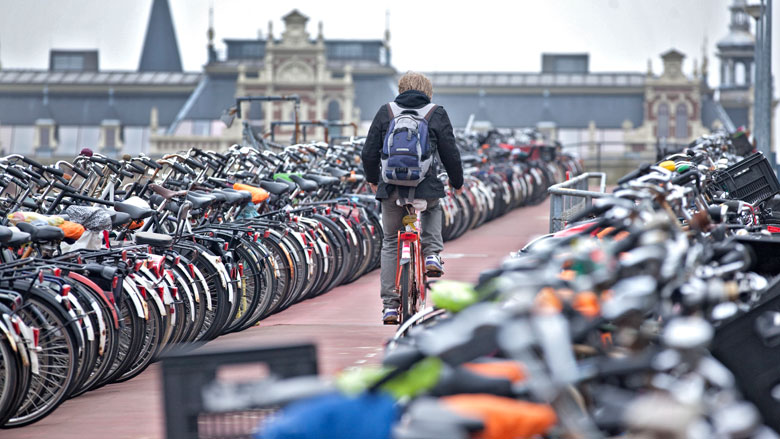 ProRail en NS willen meer fietsplekken bij stations