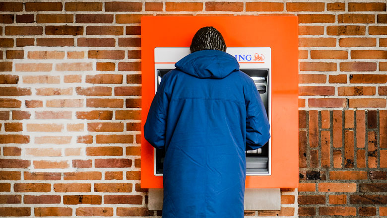 Banken willen landelijk dekkend netwerk van geldautomaten