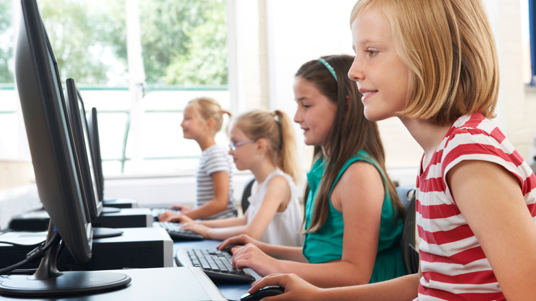 Scholen krijgen geld voor snellere internetverbinding