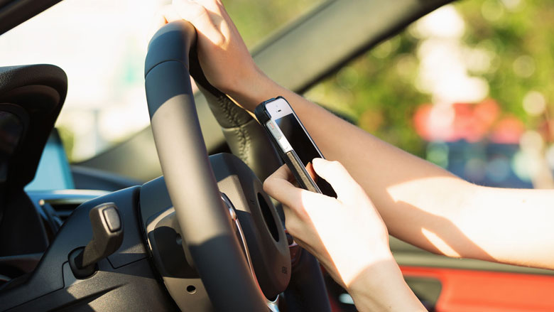Nieuwe modus op iPhones blokkeert notificaties tijdens autorijden