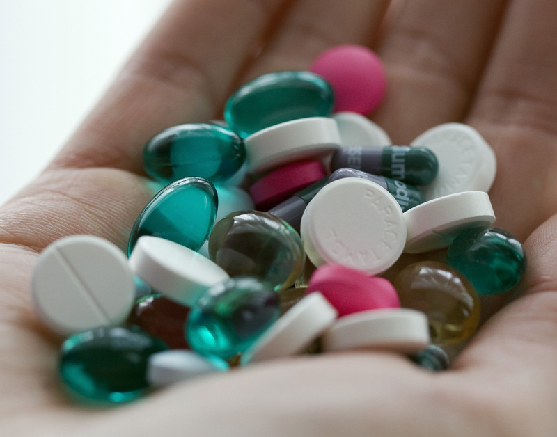 Schippers wil meer inzicht kosten medicijnen
