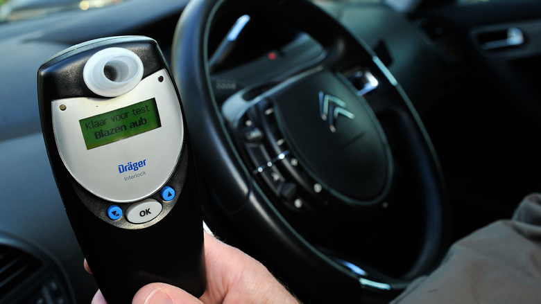 Meer verkeersongelukken door alcohol rond de feestdagen