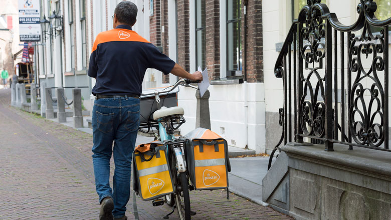 Post mogelijk duurder en minder vaak bezorgd