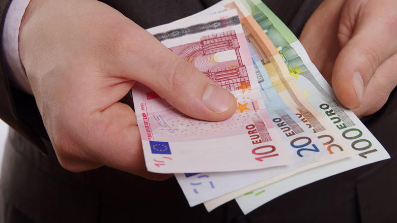 Na sociaal plan minder loon bij nieuwe baan