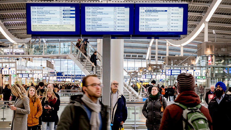 'NS laat vertragingsclaims soms maandenlang liggen'