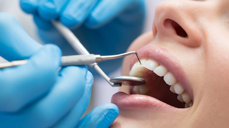 Tandartsenvereniging start actie tegen borende mondhygiënist