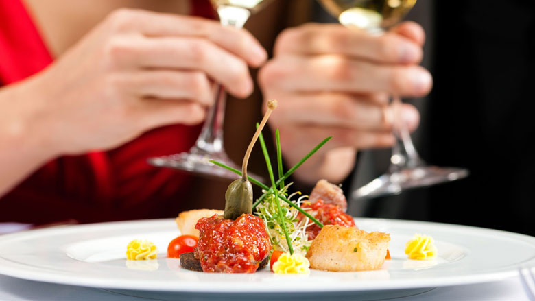 'Consument betaalt meer voor eten buiten de deur'