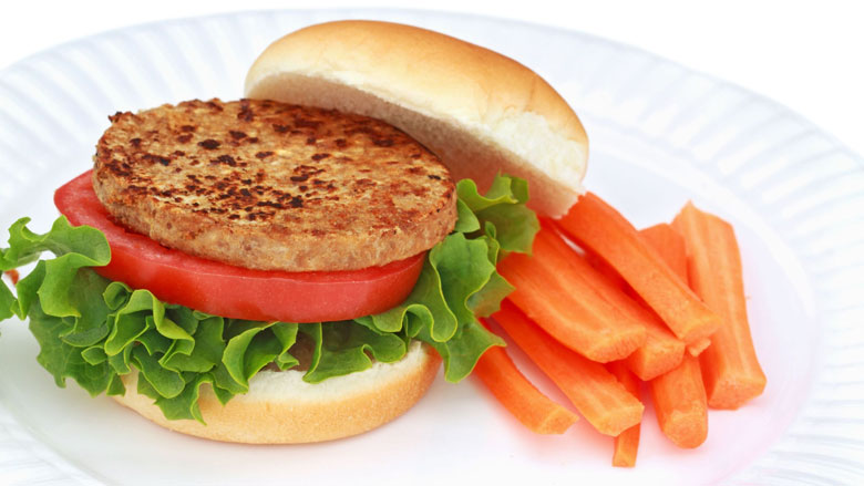 Consumentenbond: 'Vegetarische burger steeds beter alternatief'