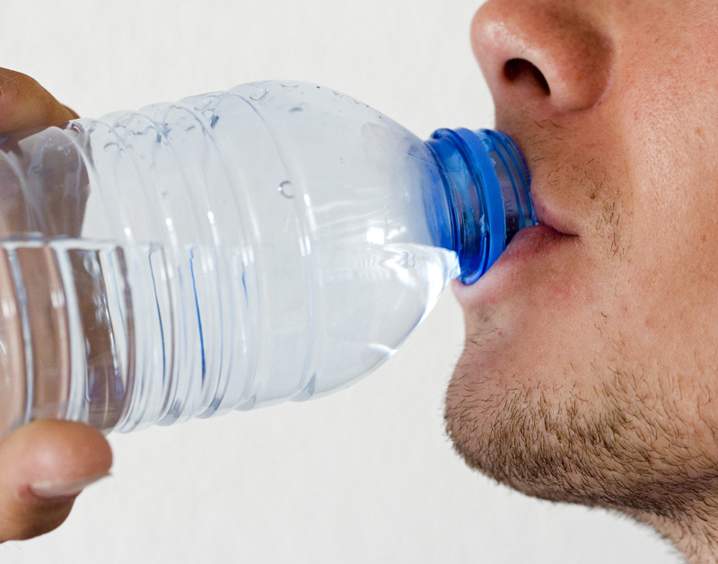 'Belasting op bronwater moet niet omhoog'